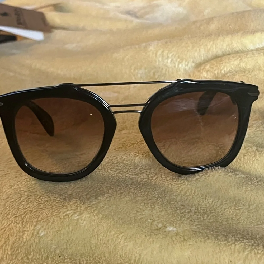 Monteblanc and rag and bone - Picture 3 of 6